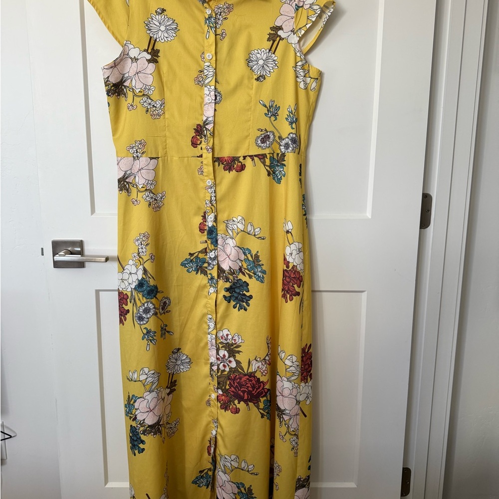 MISSLOOK Yellow Floral Collared Blouse